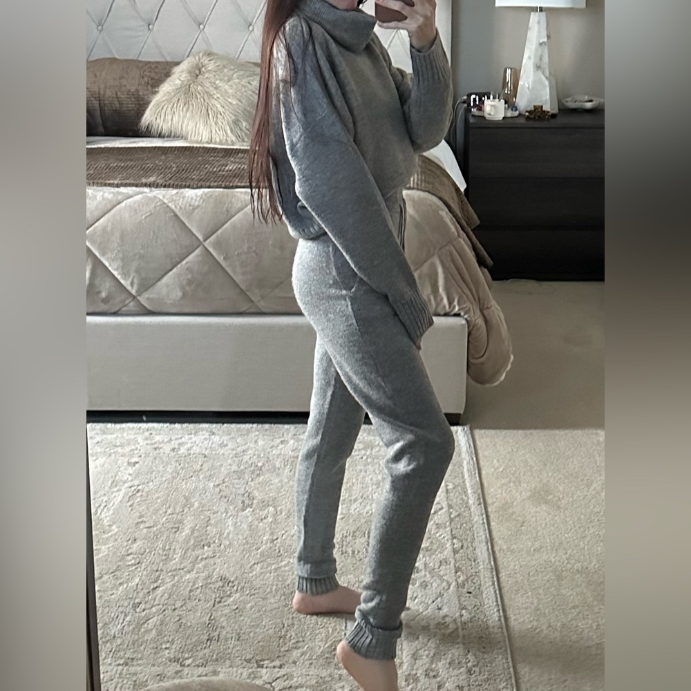 Grey Stretchy Knit Set - Picture 10 of 11
